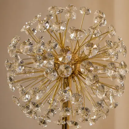 Elira-lampadar auriu elegant cu cristale si 8 becuri