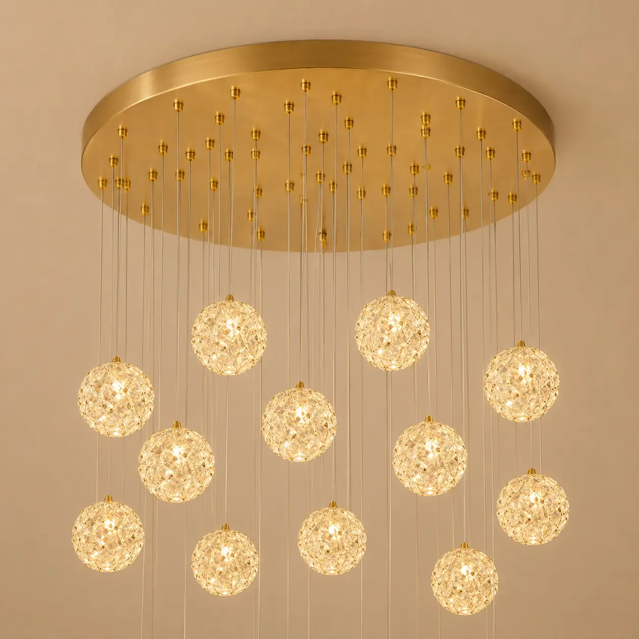 Celia-candelabru led auriu cu 30 bile de cristal