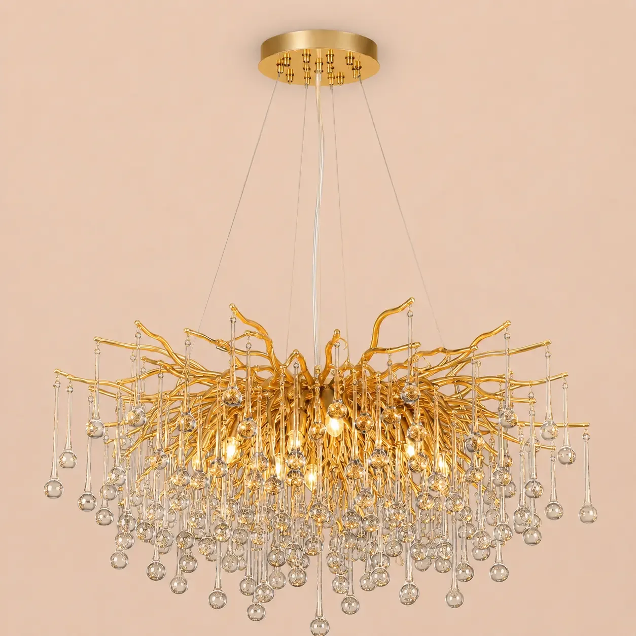 Lili-candelabru auriu Diam.80cm cu cristale lacrima